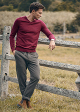 WINE/PUNCH CONTRAST V-NECK LIGHTWEIGHT FINE KNIT WOOL SWEATER PM-16407