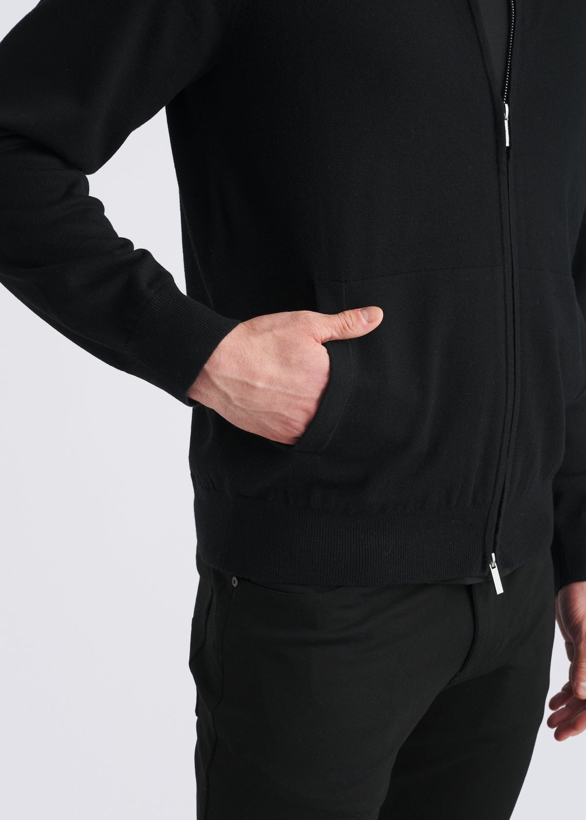 BLACK KNIT ZIP-UP CARDIGAN PM-16416
