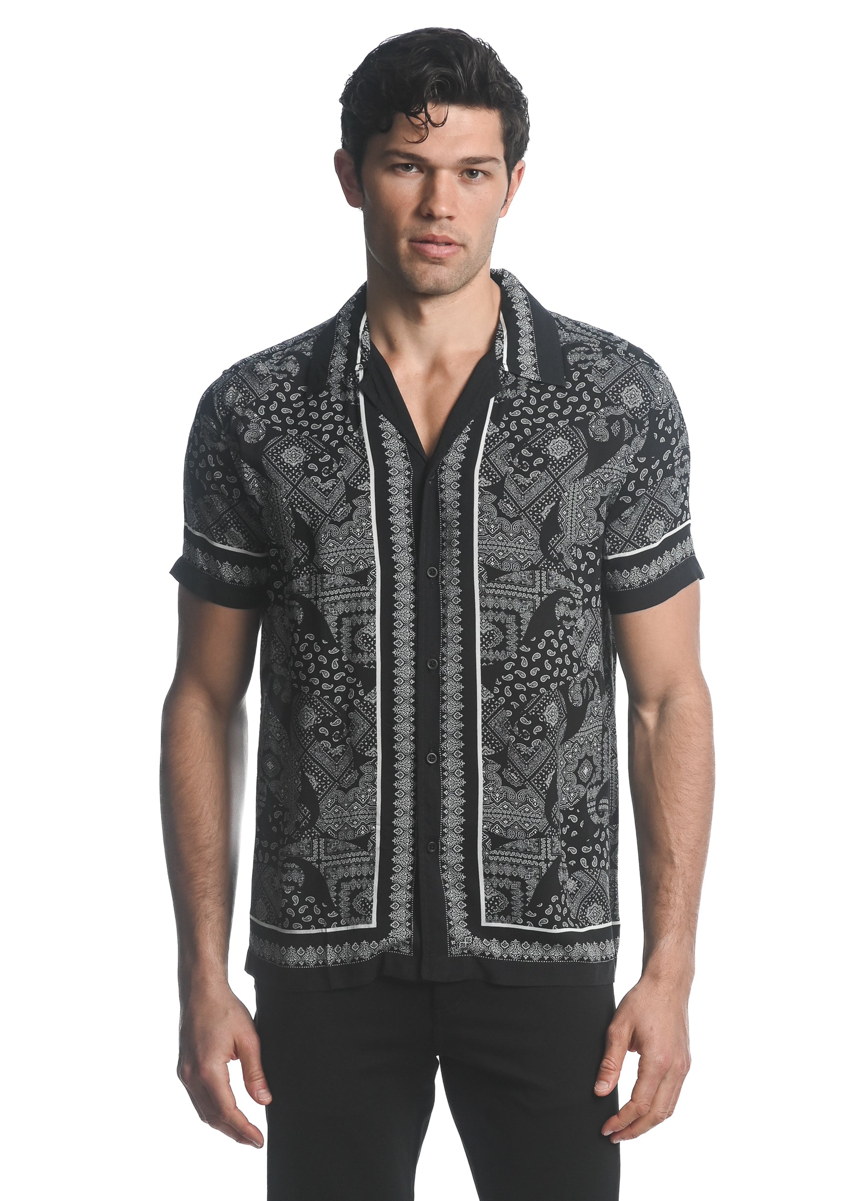 Black/White Paisley Printed Short Sleeves Woven Border Shirt Black/White / L Black/White Paisley Printed Short Sleeves Woven Border Shirt Black/White / L