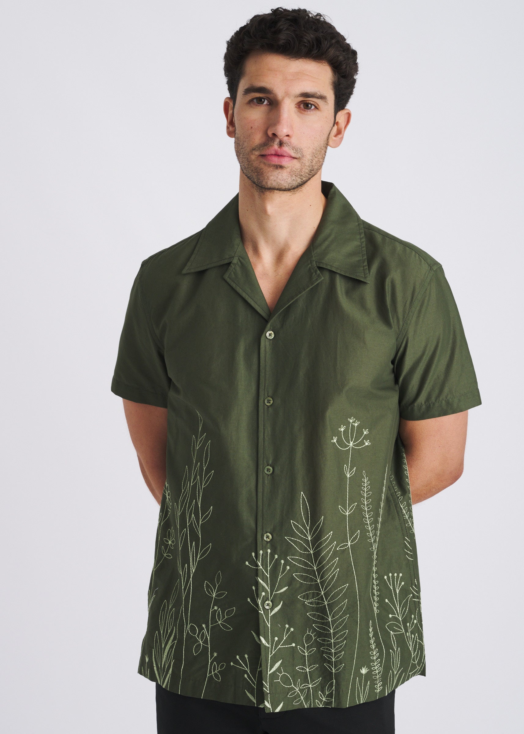 RANGER/SEACREST FLORAL EMBROIDERED BORDER SHORT SLEEVE WOVEN SHIRT PM-53007-02