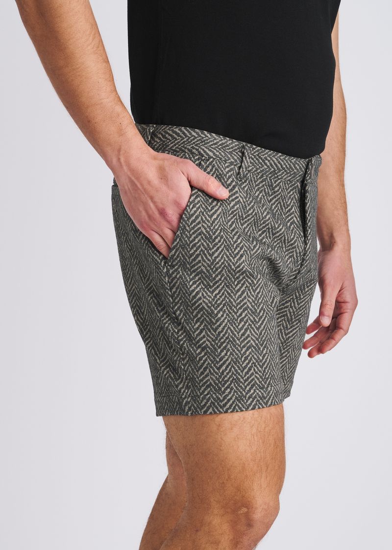 CHARCOAL HERRINGBONE JACQUARD 6" INSEAM STRETCH KNIT CHINO SHORTS PM-2548