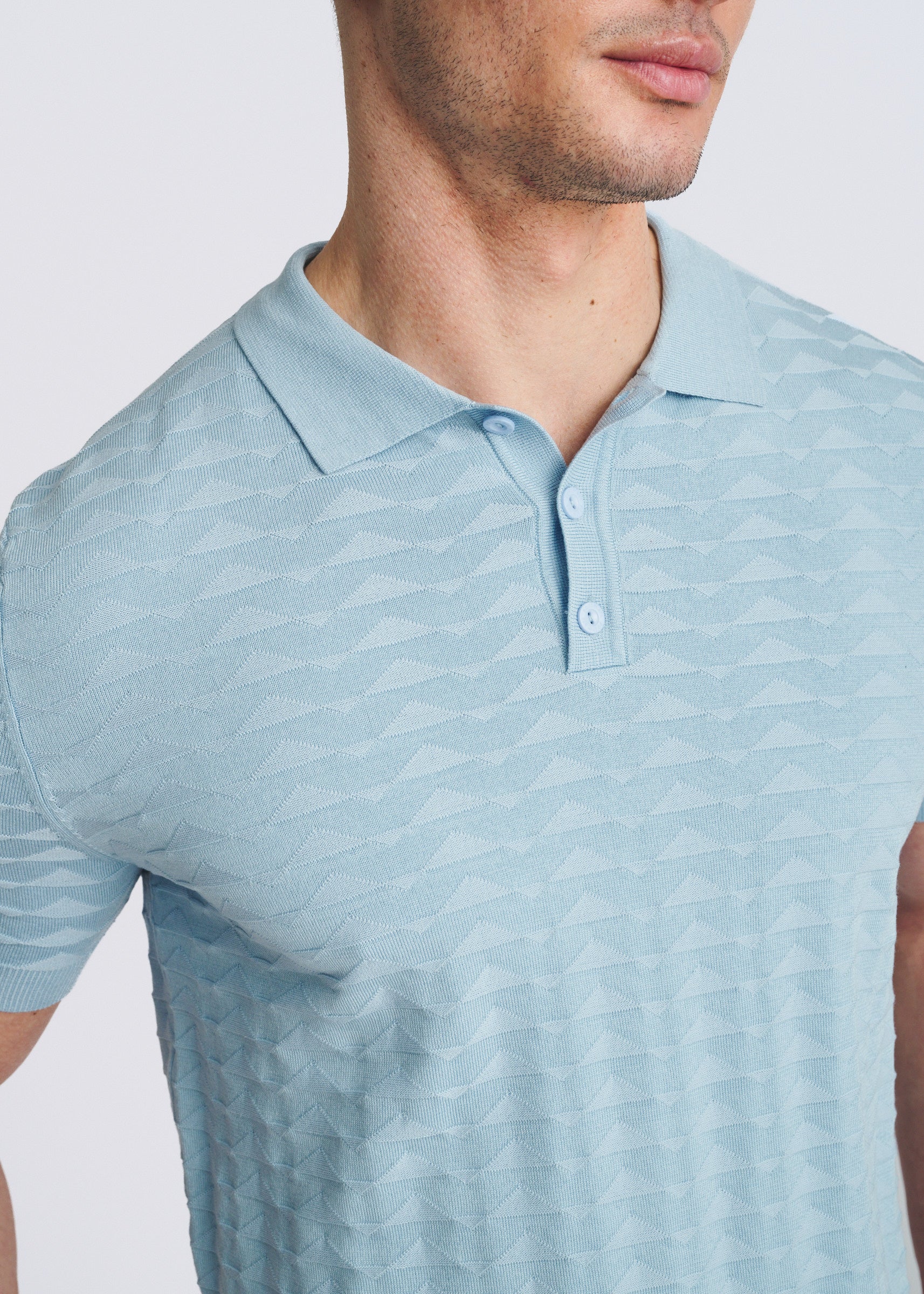 BLUE FINCH EMBOSSED TRIANGLES SILK/TENCEL 3-BUTTON KNIT POLO PM-16340