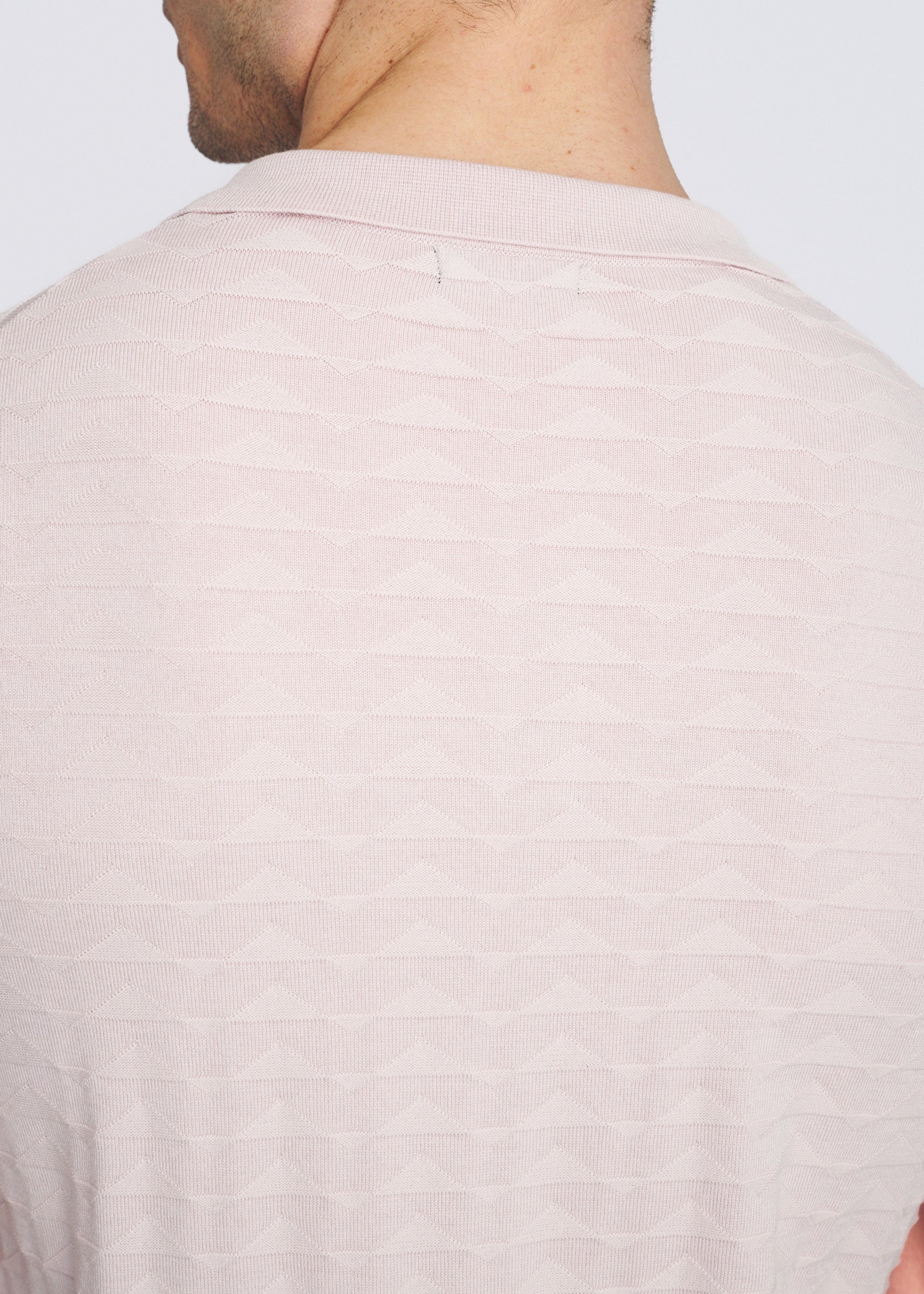 PETAL EMBOSSED TRIANGLES SILK/TENCEL 3-BUTTON KNIT POLO PM-16340