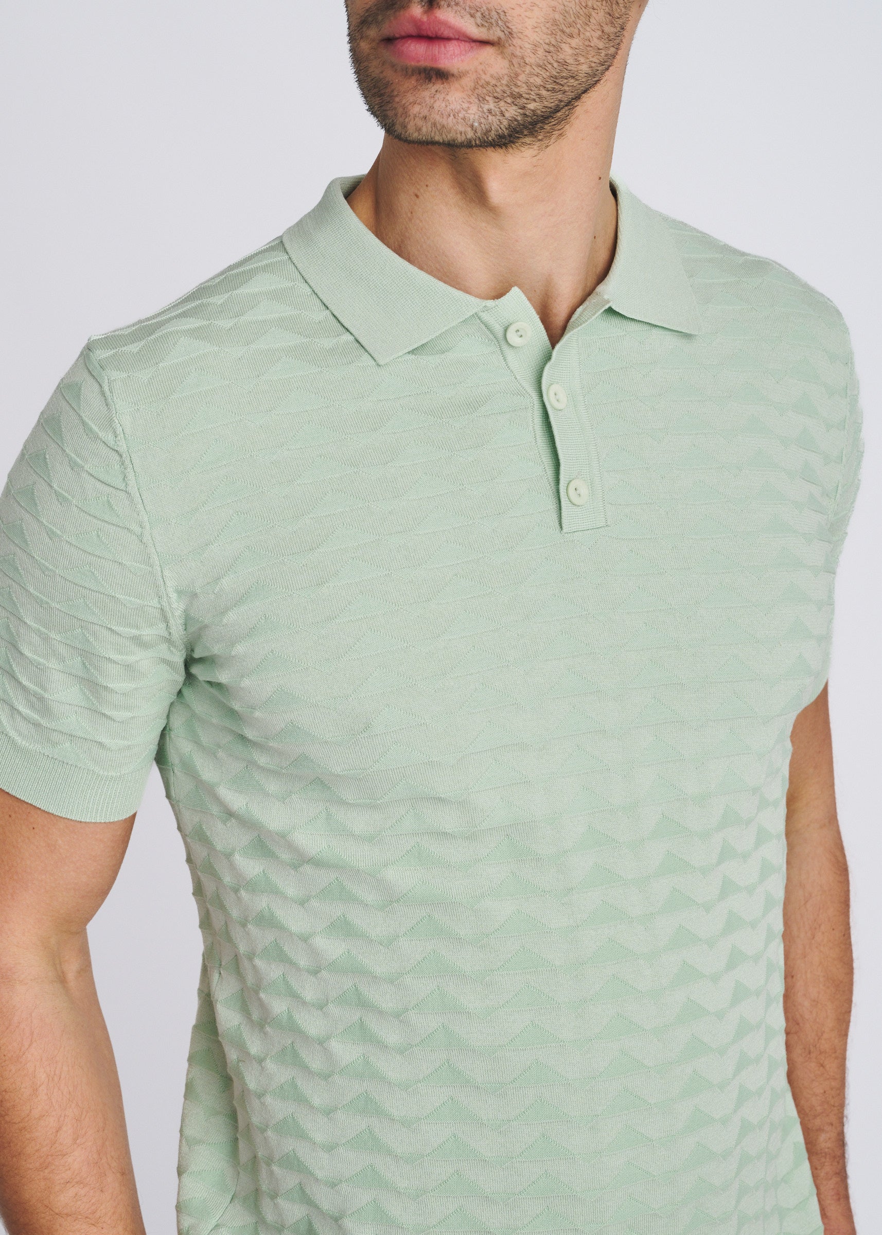 SEACREST EMBOSSED TRIANGLES SILK/TENCEL 3-BUTTON KNIT POLO PM-16340