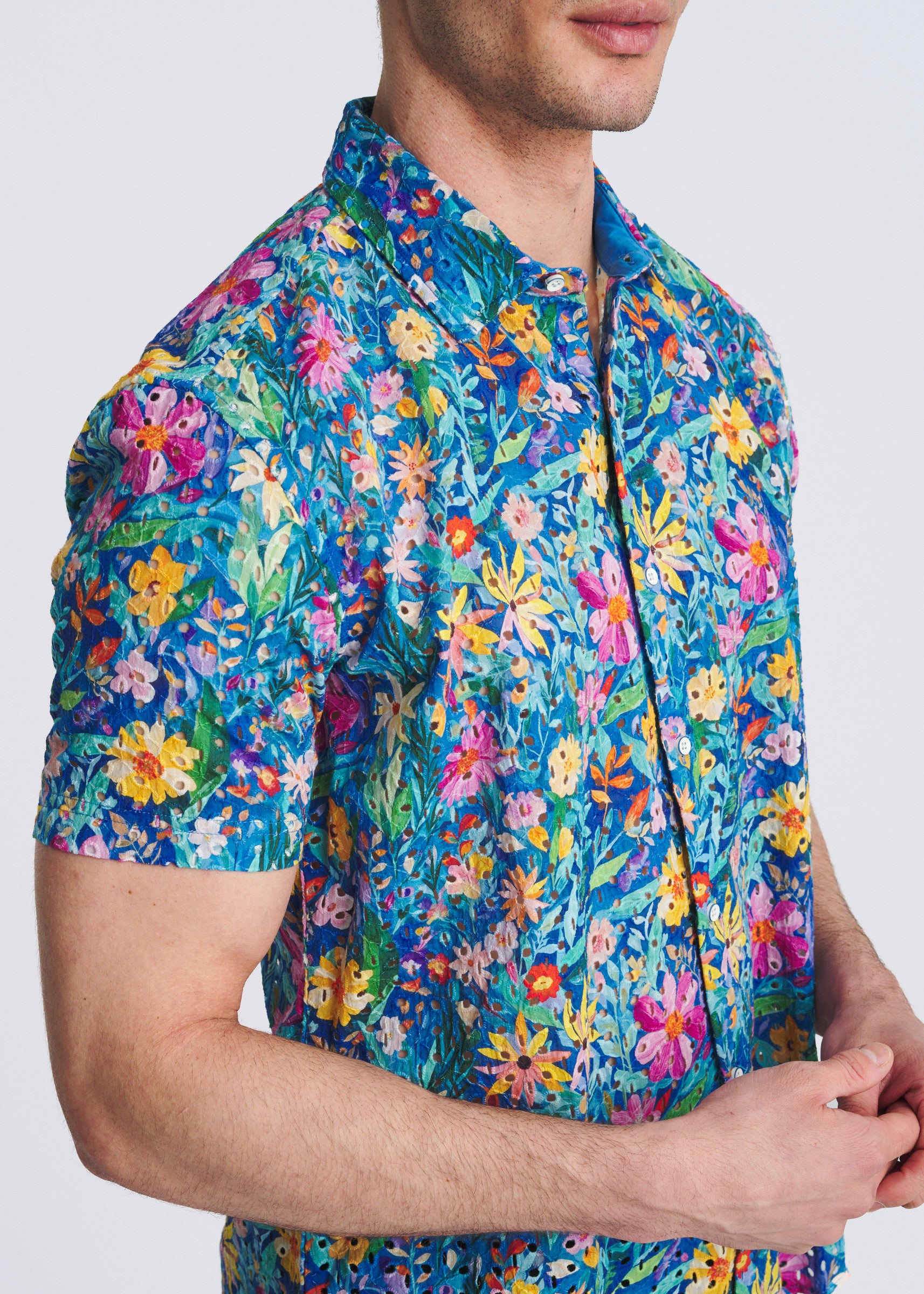COBALT/MULTI FLORAL PRINTED EYELET SHORT SLEEVE WOVEN SHIRT PM-51010