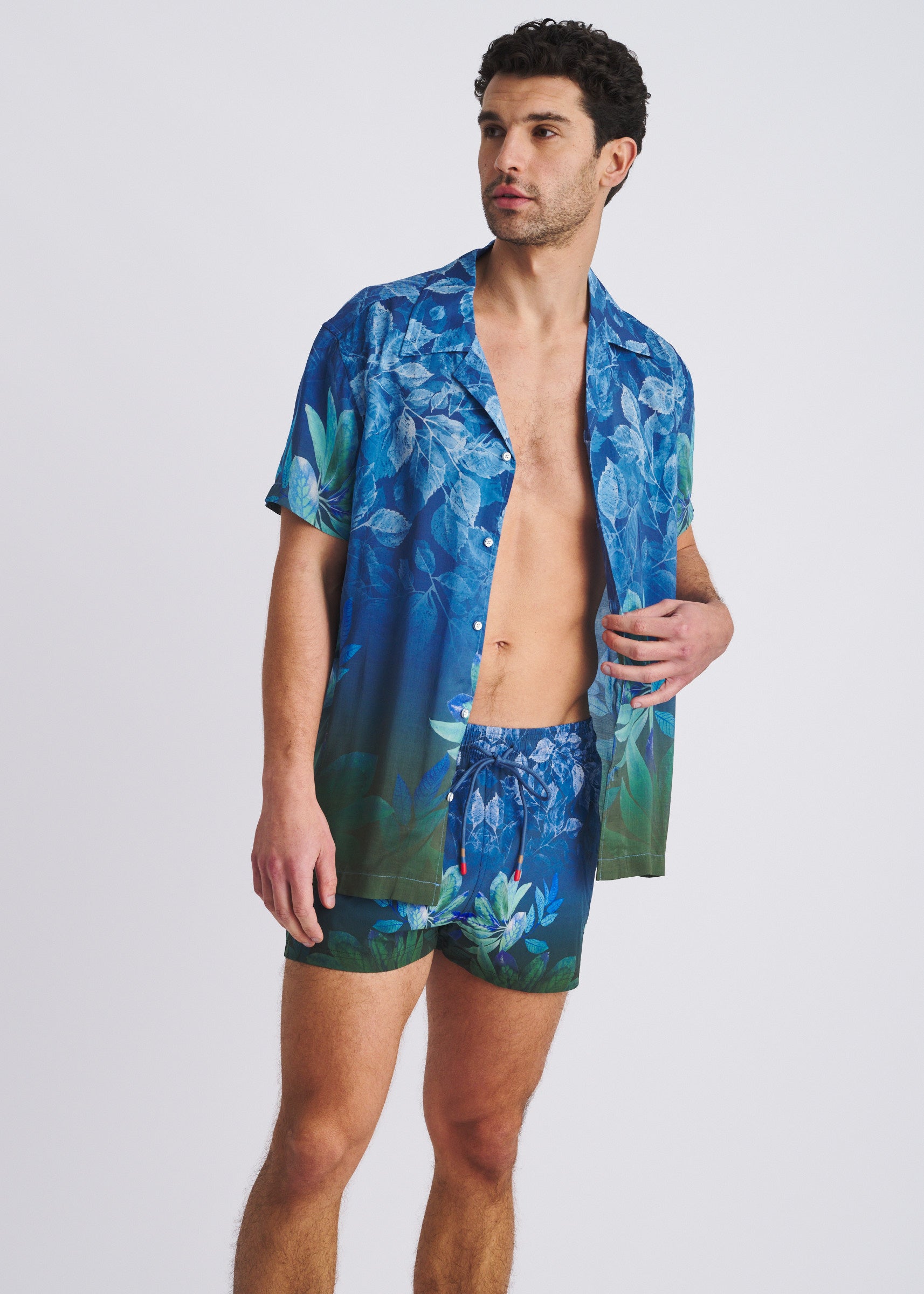 PEACOAT/FOREST LEAVES 2.5"INSEAM PRINTED SWIM SHORTS W/MESH LINING PM-6002-71