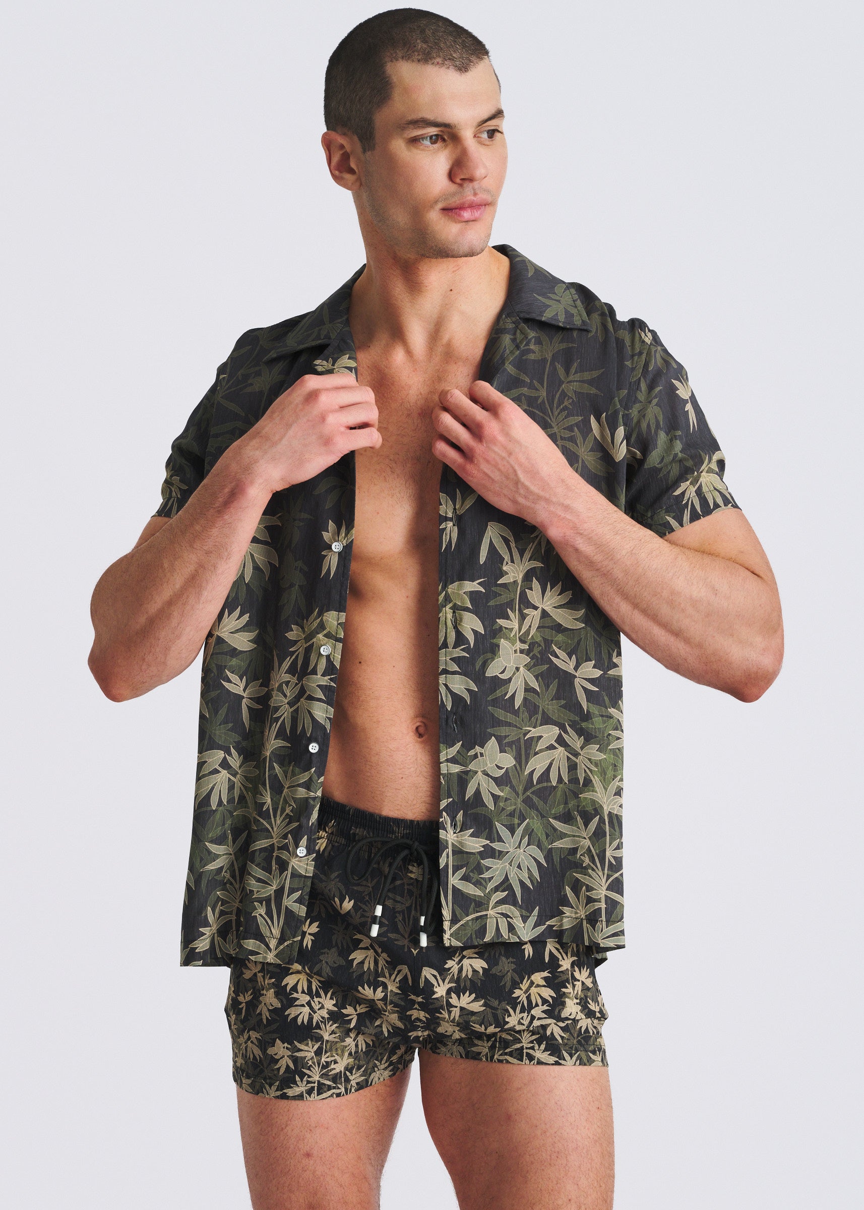 KHAKI/RANGER FAUNA 2.5"INSEAM PRINTED SWIM SHORTS W/MESH LINING PM-6002-74