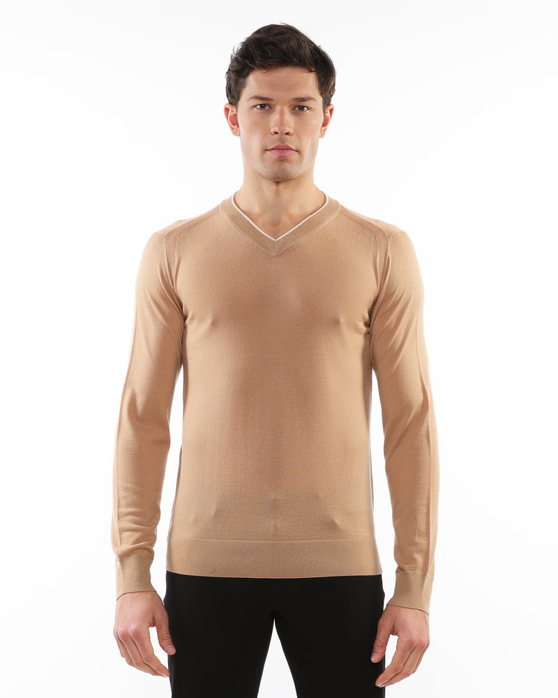 CARAMEL/OAT CONTRAST V-NECK LIGHTWEIGHT FINE KNIT WOOL SWEATER PM-16407