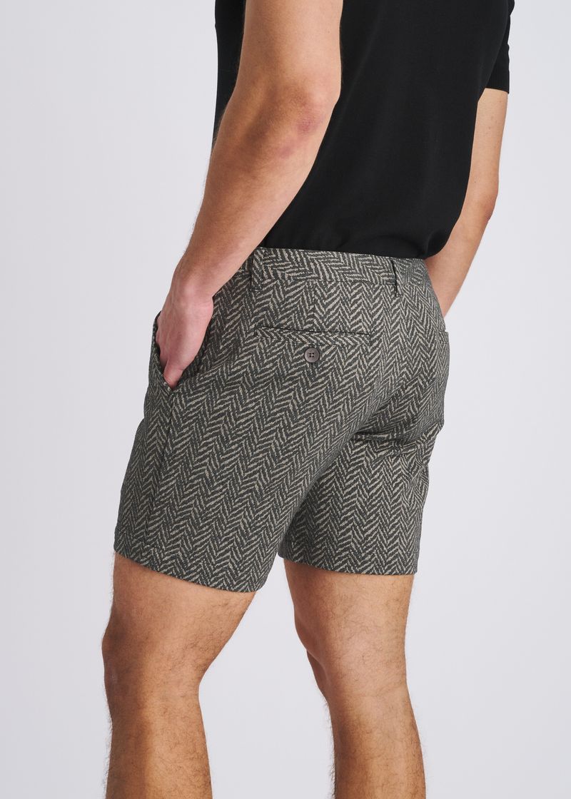 CHARCOAL HERRINGBONE JACQUARD 6" INSEAM STRETCH KNIT CHINO SHORTS PM-2548
